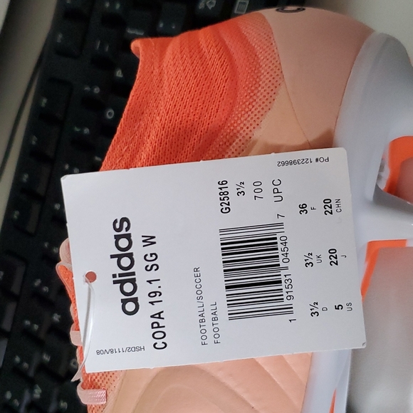 Adidas Soccer Shoes - Picture 9 of 9